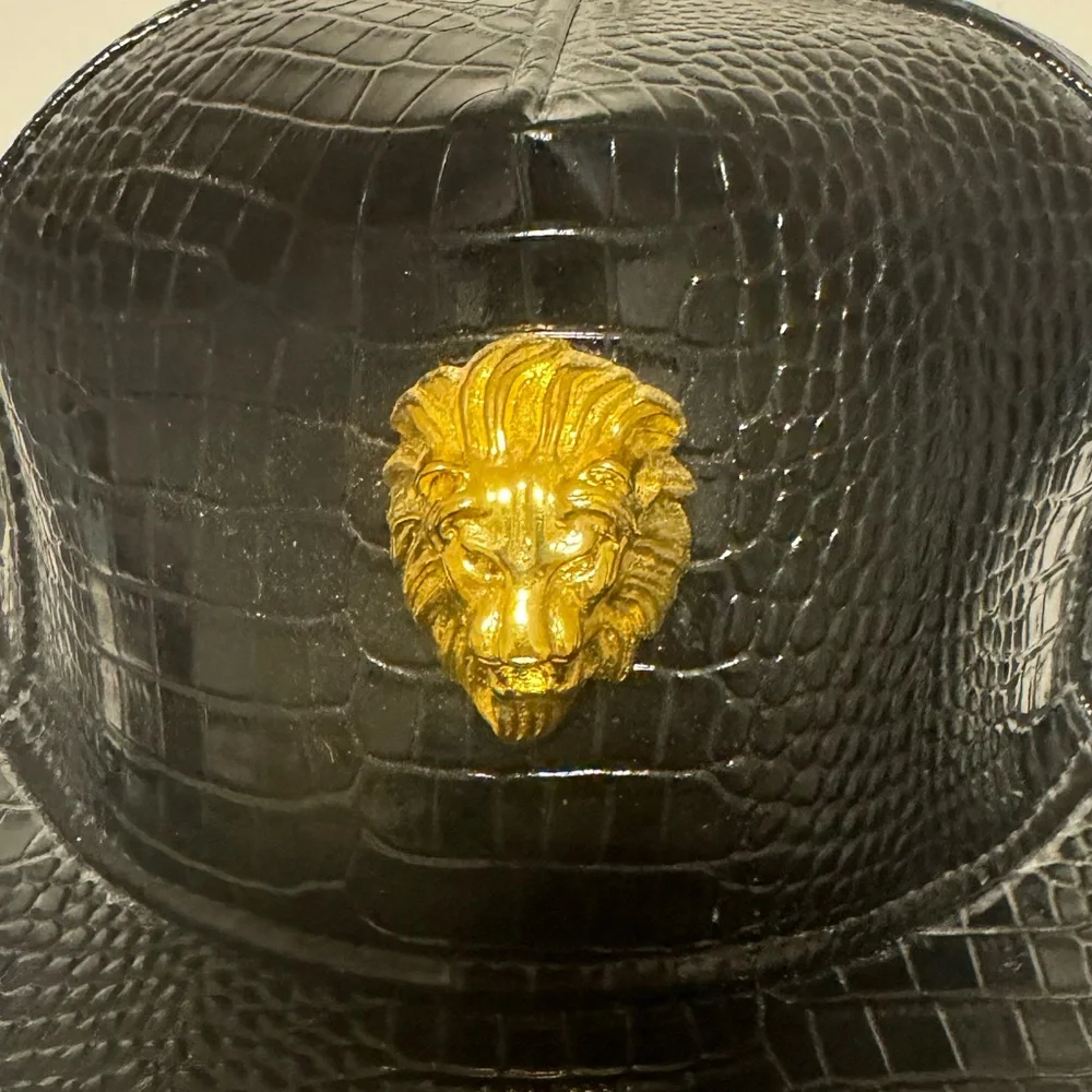 Rare fashion lion snapback! - Picture 2 of 5